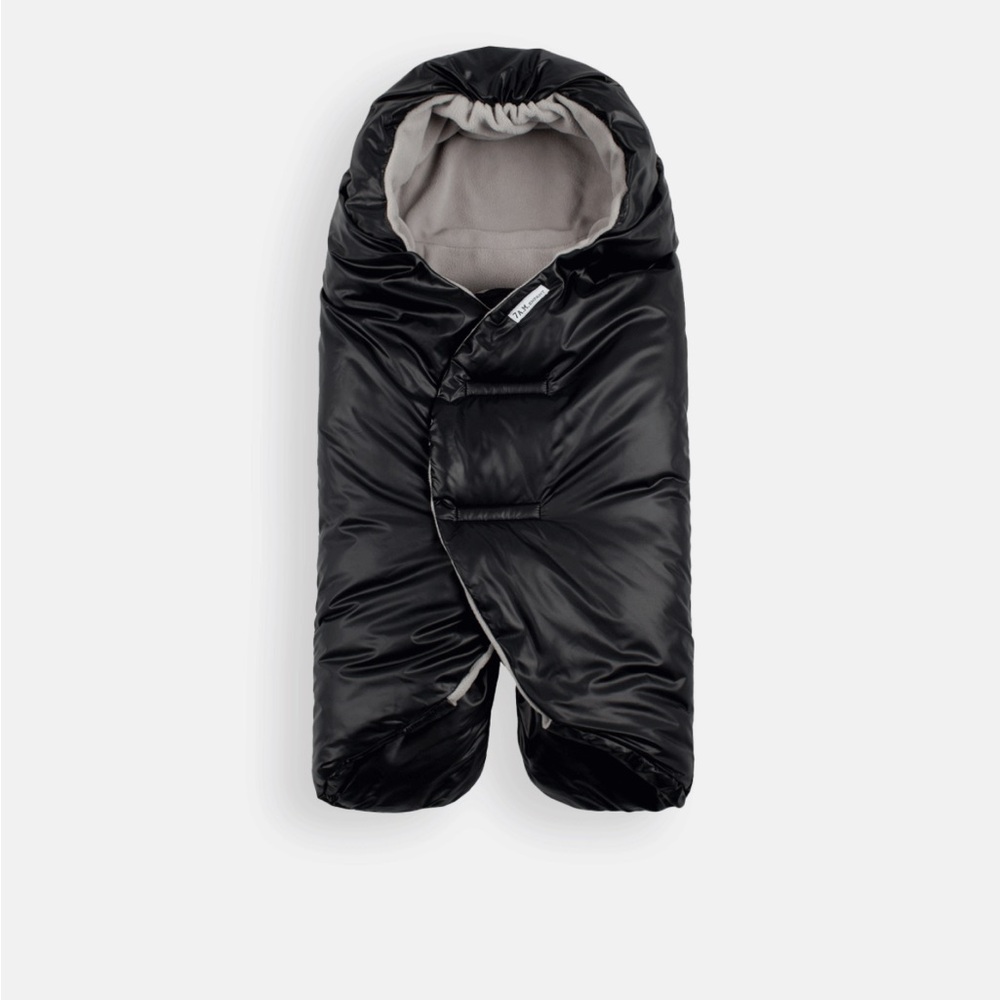 7AM Enfant Nido car seat and bassinet wrap